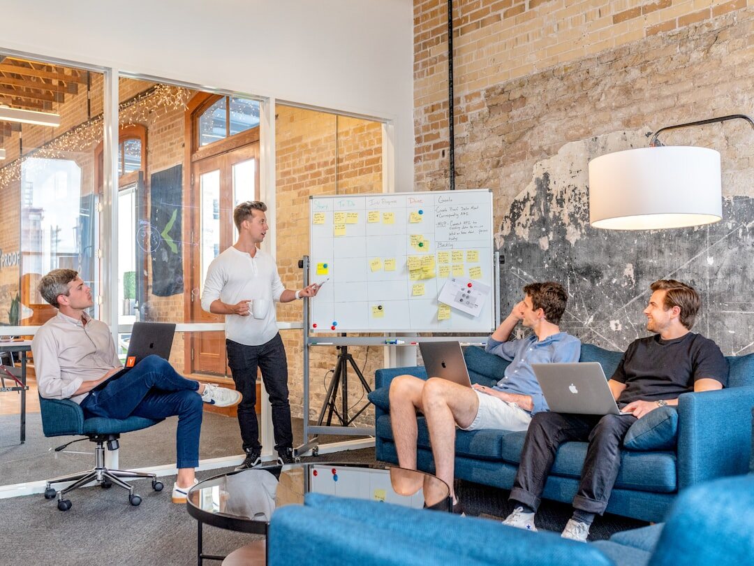group discussion in meeting